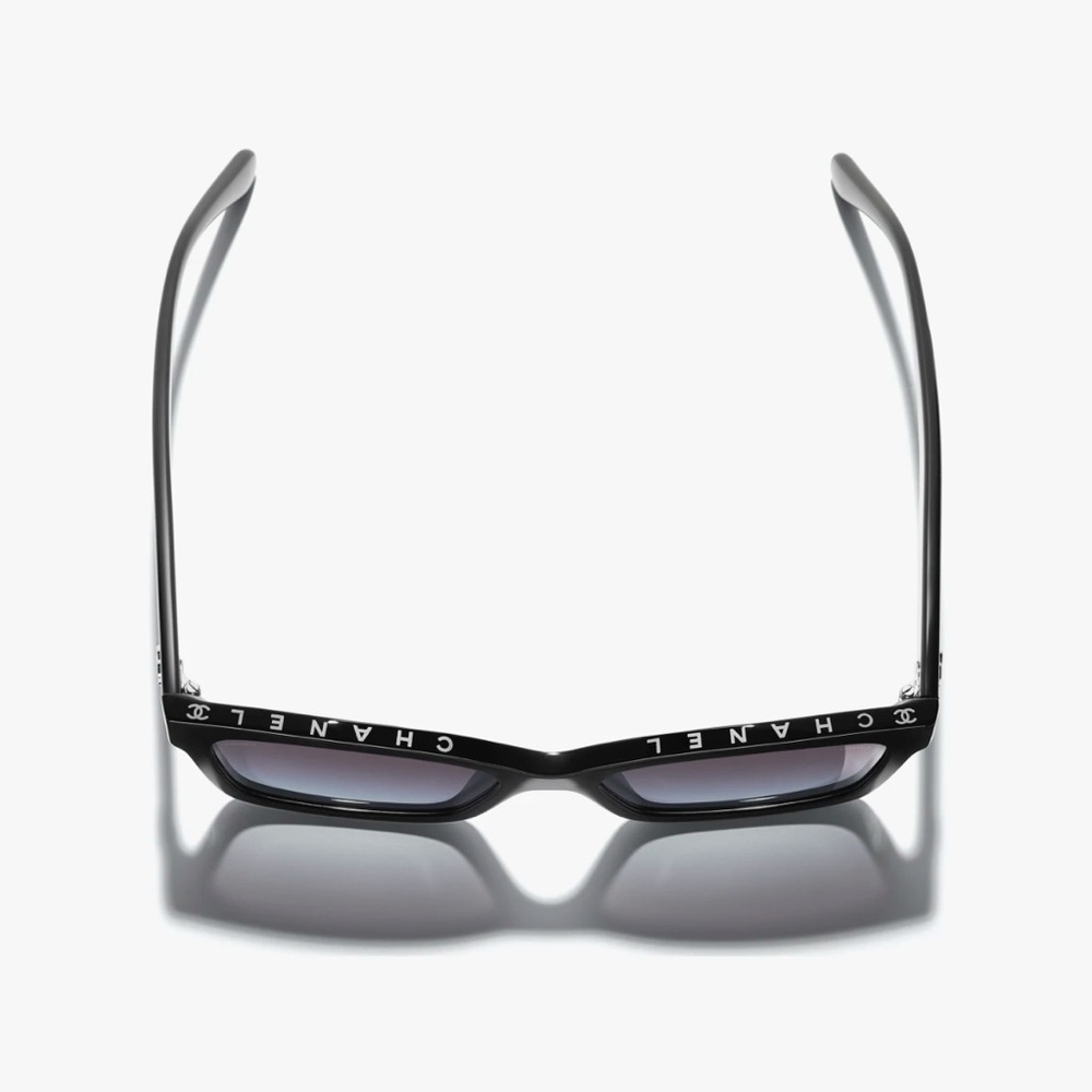 CHANEL SQUARE SUNGLASSES